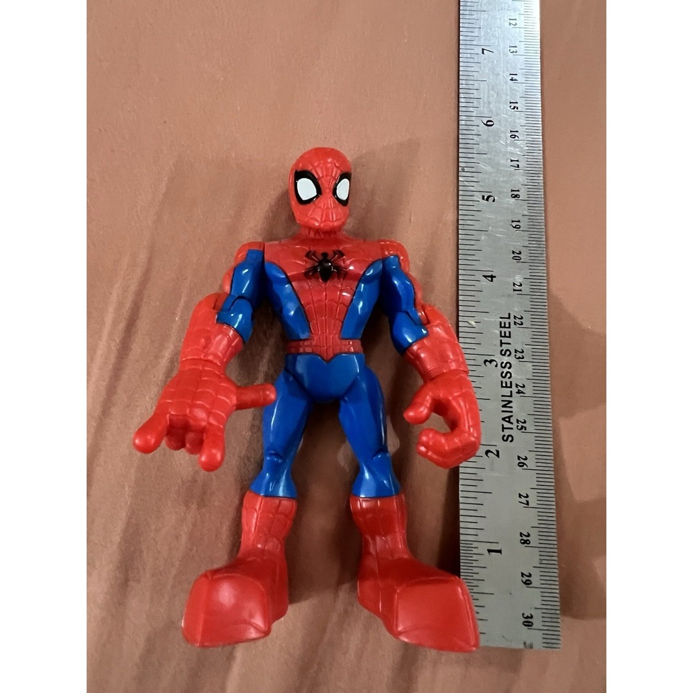 Hasbro 2011 Spiderman Action Figure C-32476‎ Red Blue Chunky Feet